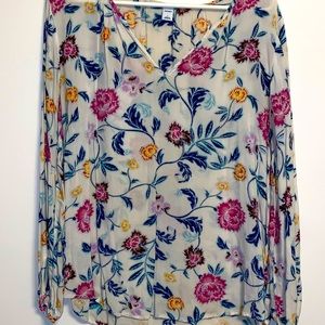 Floral print blouse
